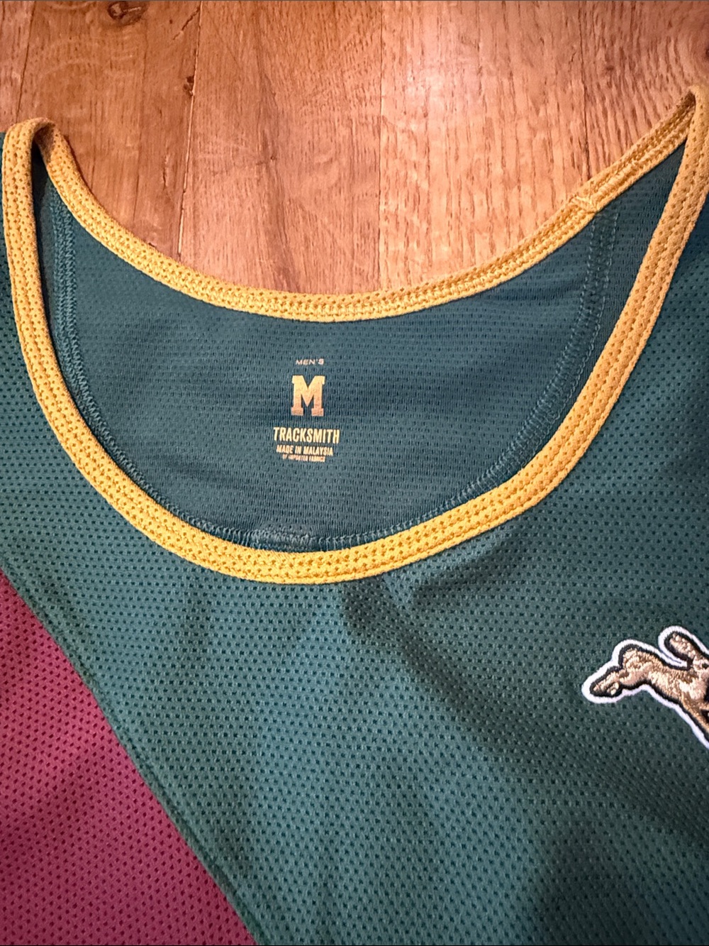 BNWT tracksmith van cortlandt singlet running men’s medium - Picture 3 of 4